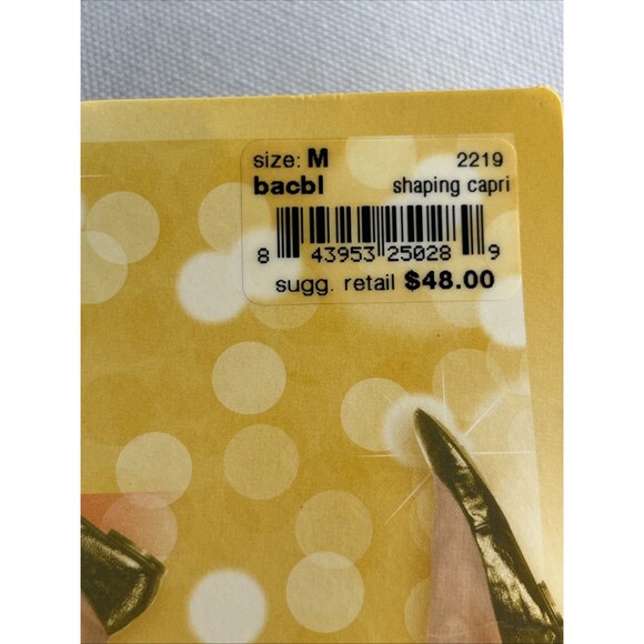 SPANX Star Power Tout & About Capri Shaping Legging Black Size M Seamless - Picture 2 of 4